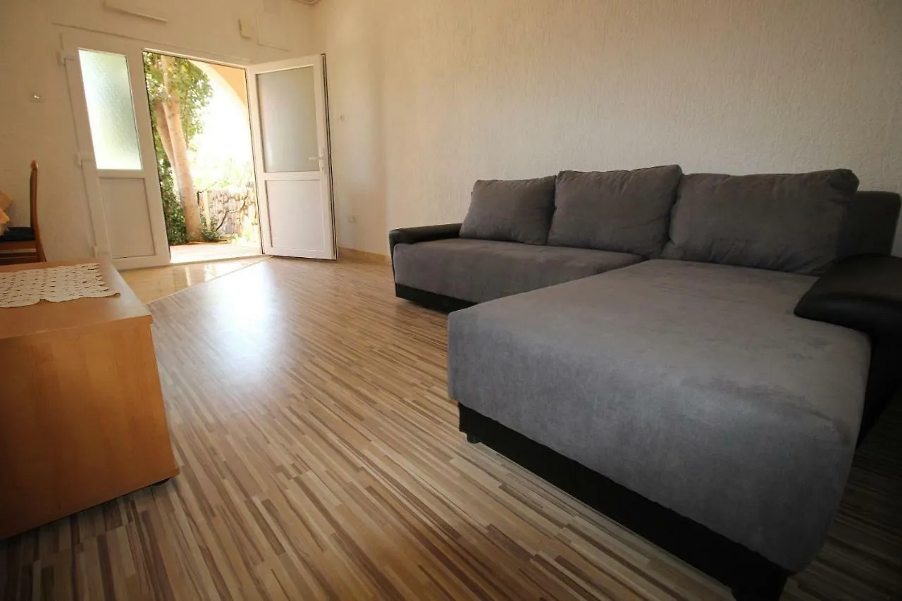 Apartments Ivona 3 Novi Vinodolski Kroatien